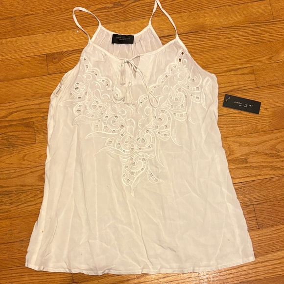 Romeo & Juliet Couture Tops - Romeo & Juliet Couture White Embroidered Camisole